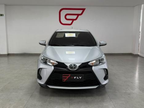 TOYOTA Yaris Sedan 1.5 16V 4P FLEX XS MULTIDRIVE AUTOM�TICO CVT, Foto 3