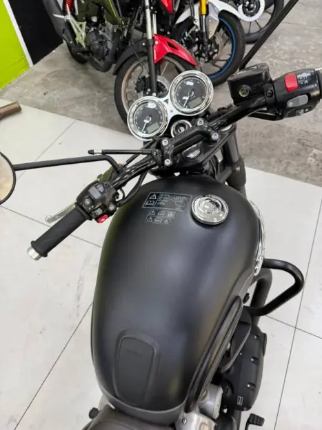 TRIUMPH Boneville T120 1200 , Foto 2