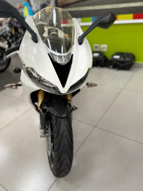 TRIUMPH Daytona 675 R ABS, Foto 5