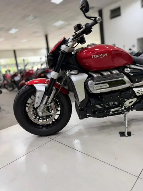TRIUMPH Rocket III 2500 R, Foto 4