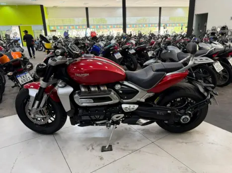 TRIUMPH Rocket III 2500 R, Foto 3
