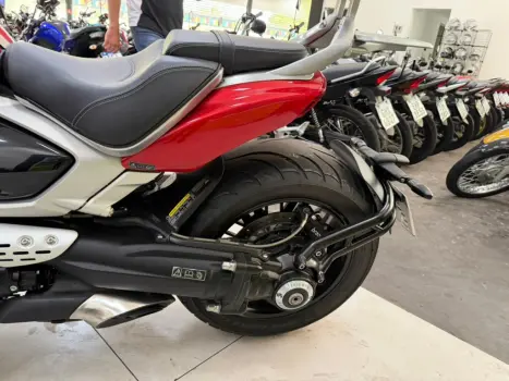 TRIUMPH Rocket III 2500 R, Foto 10