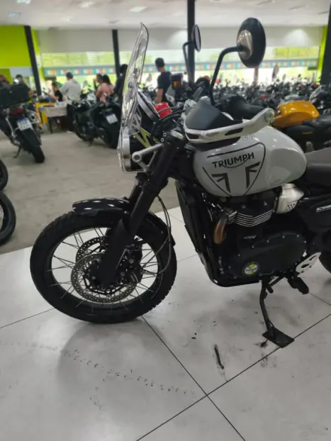 TRIUMPH Scrambler 1200 XE, Foto 9