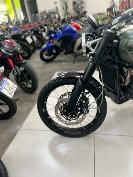 TRIUMPH Scrambler 1200 XE, Foto 12