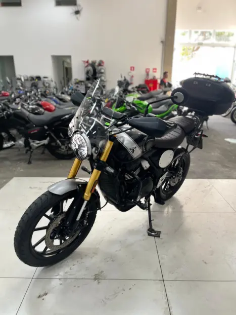 TRIUMPH Scrambler 400X , Foto 2