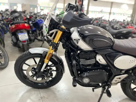 TRIUMPH Scrambler 400X , Foto 7