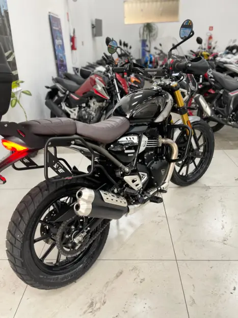 TRIUMPH Scrambler 400X , Foto 10