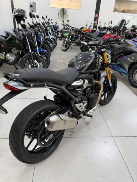 TRIUMPH Scrambler 400X , Foto 7