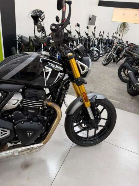 TRIUMPH Scrambler 400X , Foto 8