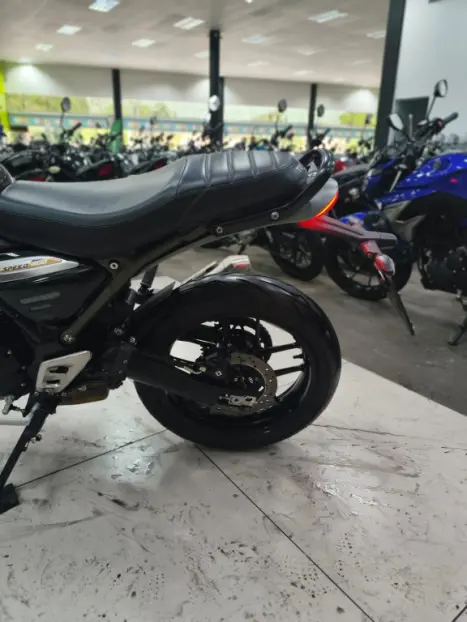 TRIUMPH Speed 400 , Foto 6