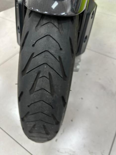 TRIUMPH Speed Triple 1050 R, Foto 4