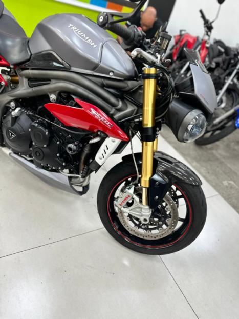 TRIUMPH Speed Triple 1050 R, Foto 9