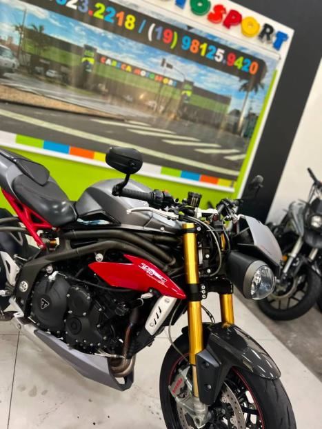 TRIUMPH Speed Triple 1050 , Foto 10