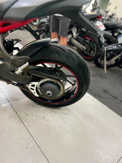 TRIUMPH Speed Triple 1050 , Foto 15