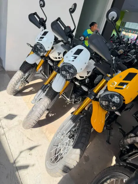 TRIUMPH Street Scrambler 900 , Foto 1