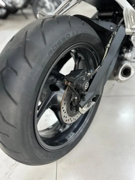 TRIUMPH Street Triple 765 R, Foto 2