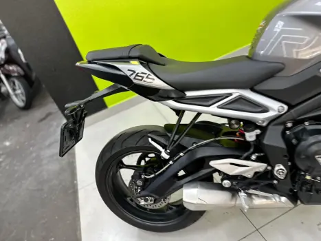 TRIUMPH Street Triple 765 R, Foto 3