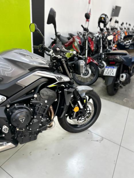 TRIUMPH Street Triple 765 R, Foto 4