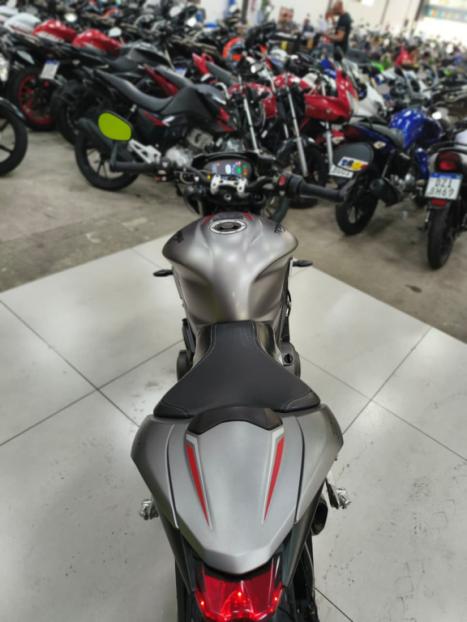 TRIUMPH Street Triple 765 RS, Foto 3