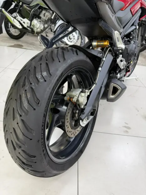 TRIUMPH Street Triple 765 RS, Foto 17