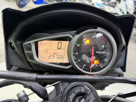 TRIUMPH Street Triple 765 , Foto 10