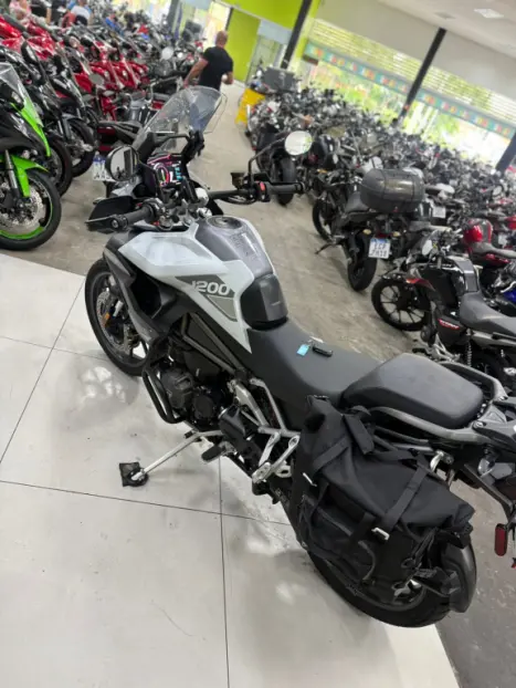 TRIUMPH Tiger 1200 GT, Foto 8