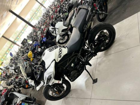 TRIUMPH Tiger 1200 XCX, Foto 4