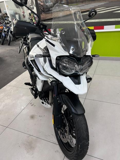 TRIUMPH Tiger 1200 XCX, Foto 2