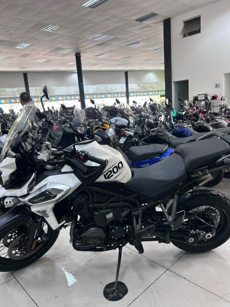 TRIUMPH Tiger 1200 XCX, Foto 2