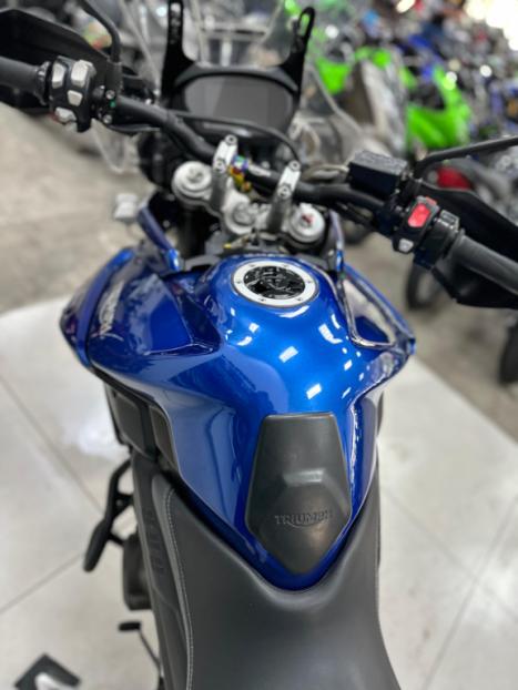 TRIUMPH Tiger 800 XCX, Foto 3