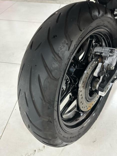 TRIUMPH Tiger 800 XRX, Foto 2