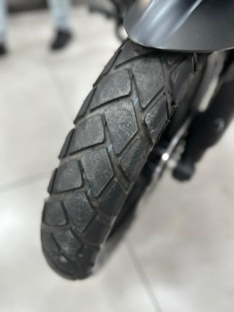 TRIUMPH Tiger 800 XRX, Foto 6