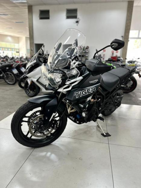TRIUMPH Tiger 800 XRX, Foto 11