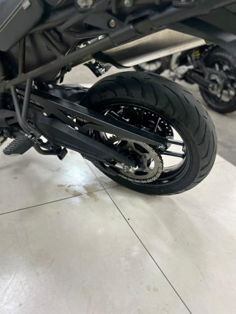 TRIUMPH Tiger 800 XRX, Foto 9