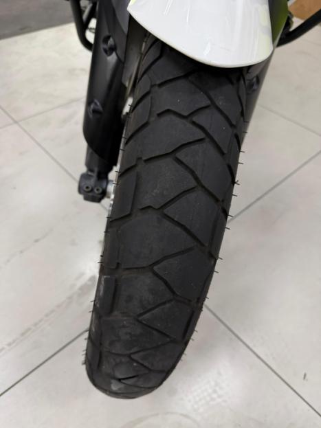 TRIUMPH Tiger 800 XRX, Foto 13