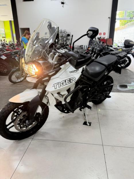 TRIUMPH Tiger 800 XRX, Foto 15