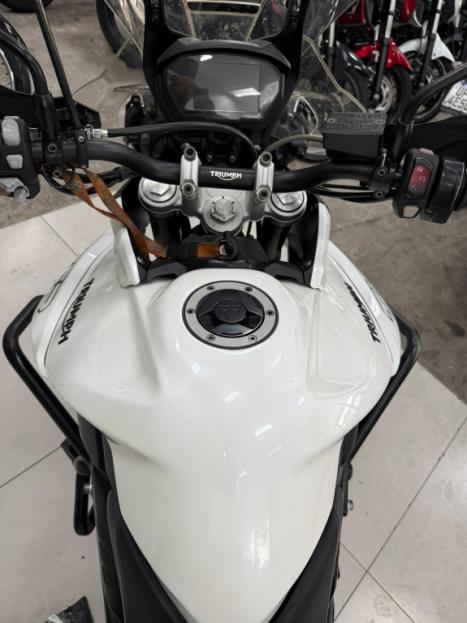 TRIUMPH Tiger 800 XRX, Foto 18