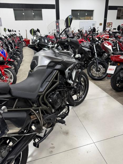 TRIUMPH Tiger 800 XRT, Foto 4