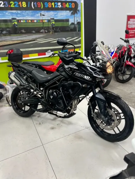 TRIUMPH Tiger 800 XRX, Foto 1