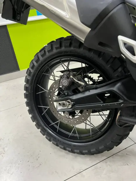 TRIUMPH Tiger 900 RALLY PR�, Foto 2