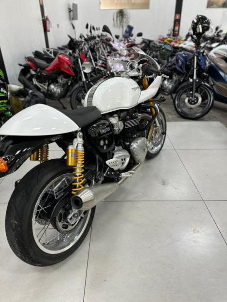 TRIUMPH Truxton 1200 R, Foto 3