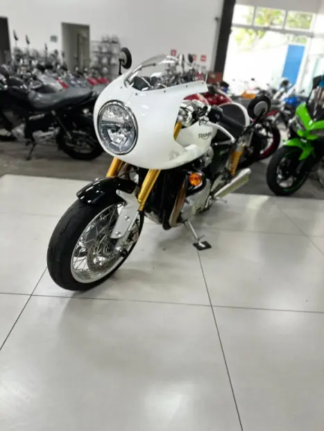 TRIUMPH Truxton 1200 R, Foto 6