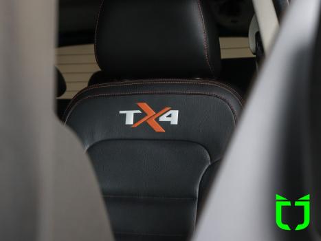 TROLLER TX 4 3.2 20V TGV 4x4 TURBO INTERCOOLER AUTOM�TICO, Foto 18