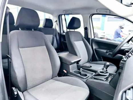 VOLKSWAGEN Amarok 2.0 16V 4X4 SE CABINE DUPLA TURBO INTERCOOLER, Foto 7 VOLKSWAGEN Amarok 2.0 16V 4X4 SE CABINE DUPLA TURBO INTERCOOLER, Foto 7