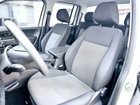 VOLKSWAGEN Amarok 2.0 16V 4X4 SE CABINE DUPLA TURBO INTERCOOLER, Foto 17 VOLKSWAGEN Amarok 2.0 16V 4X4 SE CABINE DUPLA TURBO INTERCOOLER, Foto 17