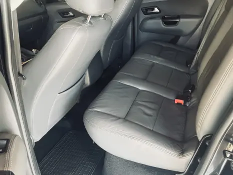 VOLKSWAGEN Amarok 2.0 16V 4X4 CABINE DUPLA TRENDLINE TURBO INTERCOOLER AUTOMTICO, Foto 4