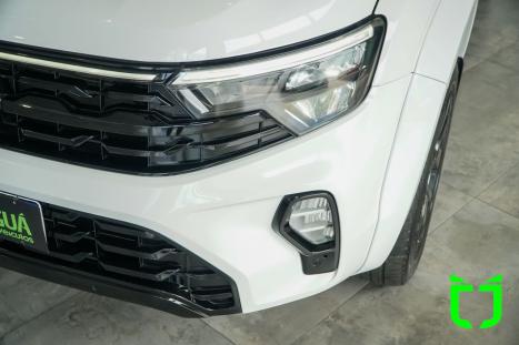 VOLKSWAGEN Amarok 3.0 V6 CABINE DUPLA HIGHLINE 4X4 TURBO INTERCOOLER AUTOM�TICO, Foto 27