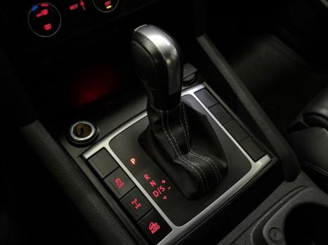 VOLKSWAGEN Amarok 3.0 V6 CABINE DUPLA HIGHLINE EXTREME 4X4 TURBO INTERCOOLER AUTOM�TICO, Foto 12