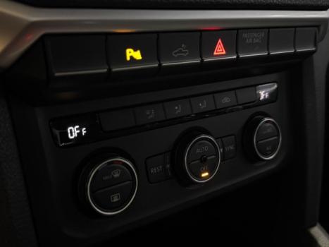 VOLKSWAGEN Amarok 3.0 V6 CABINE DUPLA HIGHLINE 4X4 TURBO INTERCOOLER AUTOM�TICO, Foto 13