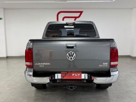 VOLKSWAGEN Amarok 3.0 V6 CABINE DUPLA HIGHLINE 4X4 TURBO INTERCOOLER AUTOM�TICO, Foto 16